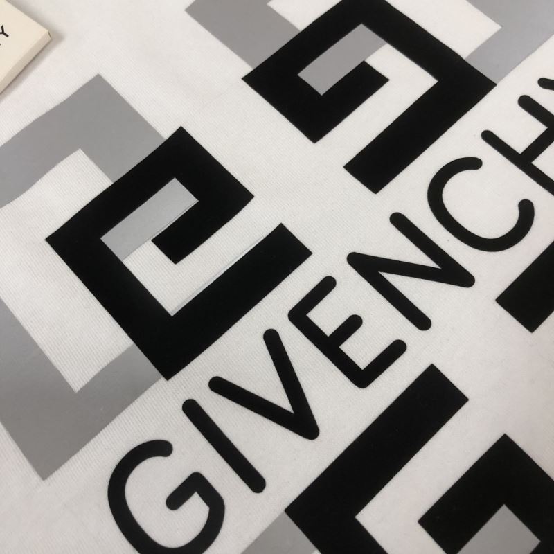 Givenchy T-Shirts